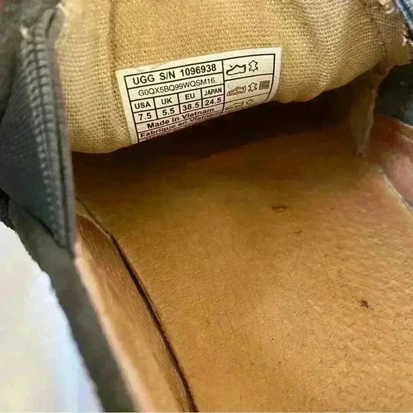 UGG Slip On Sneakers Casual Suede Charcoal Gray pre-owned sz 7.5 great c… - Picture 11 of 11